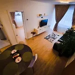 Cozy Retreat Grand Lejlighed 3*